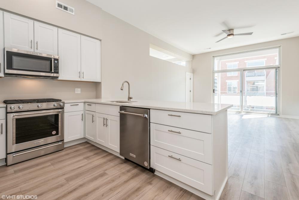 949 W Madison St – photo 5