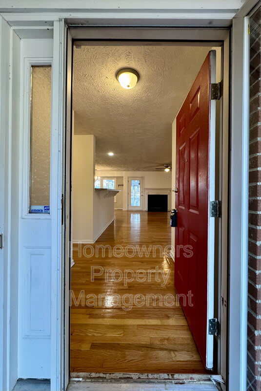 115 Zane Dr – photo 2