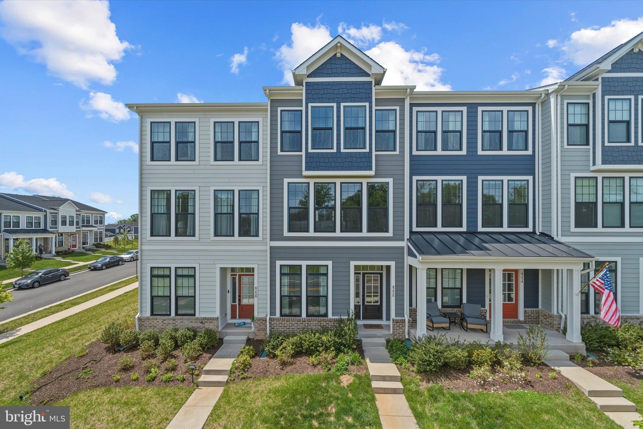 4256 FROST Street – photo 1