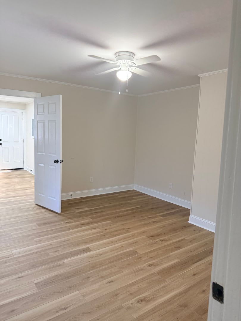 534 Manchester St – photo 4
