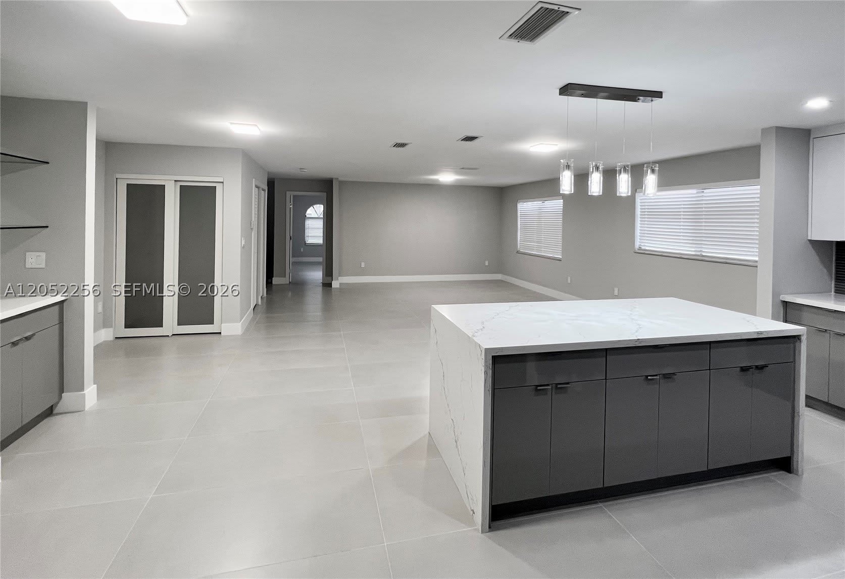 240 SE 7th St – photo 4