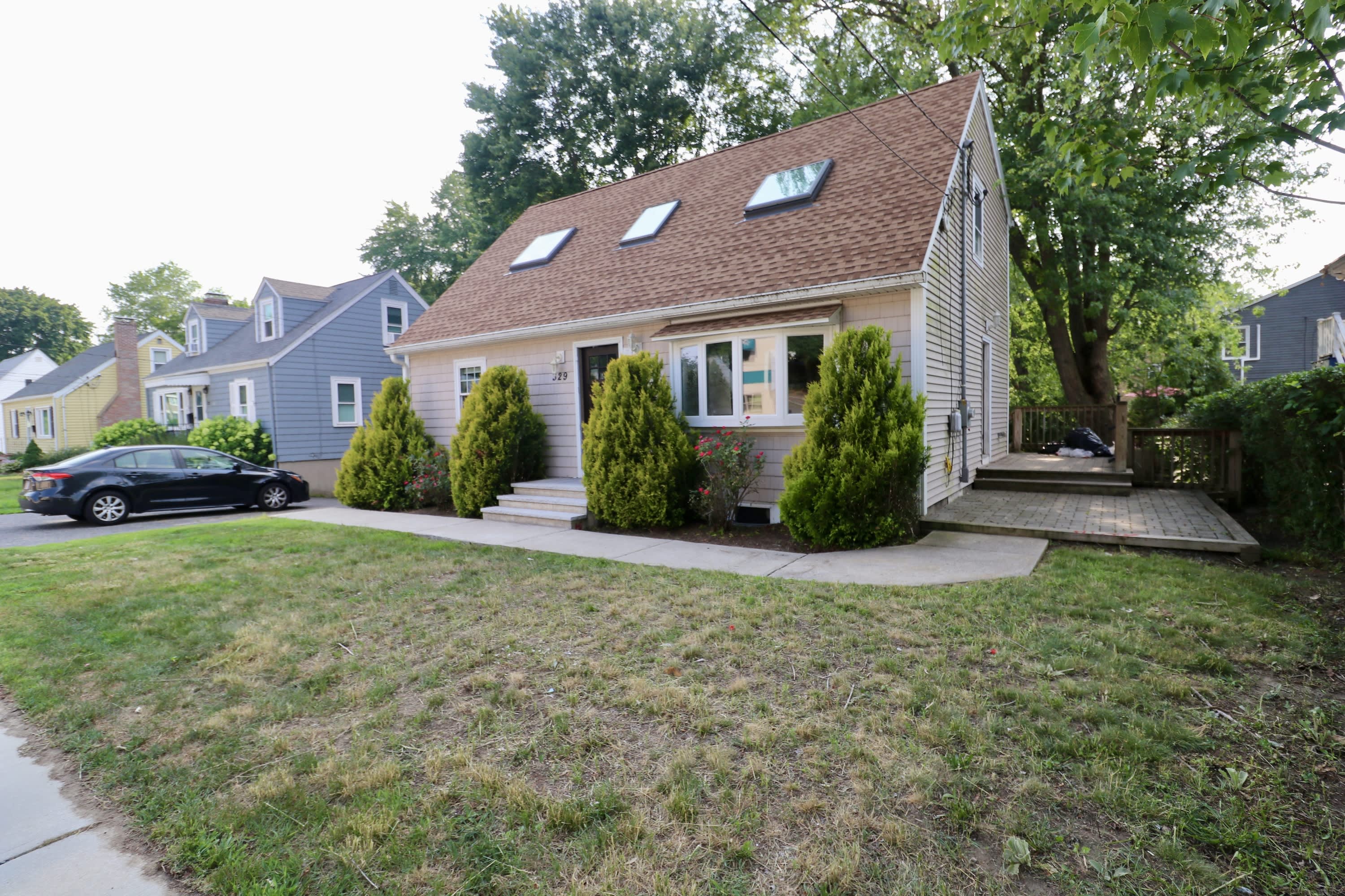 329 Bridge Street – photo 4
