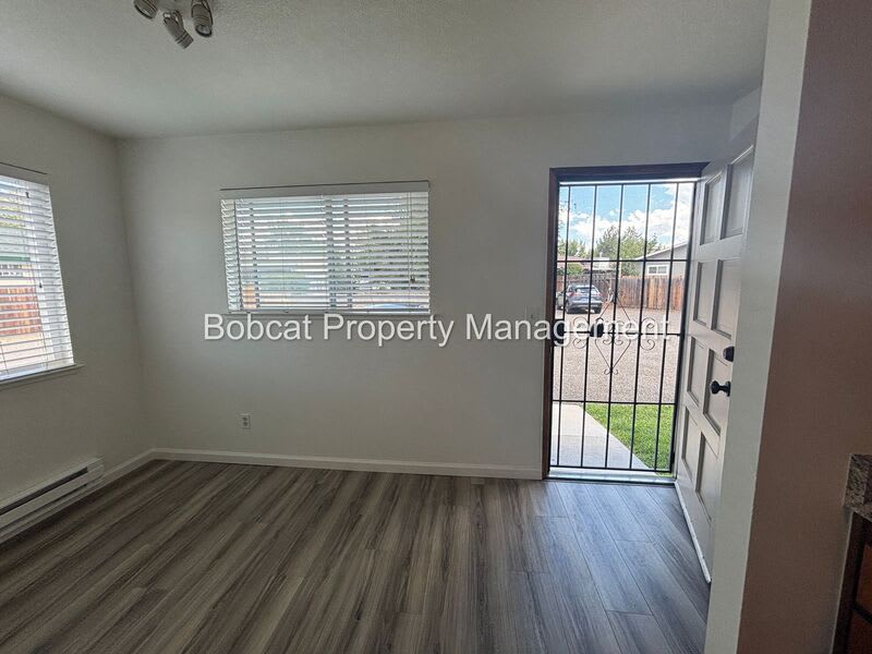 1516 South Ct – photo 5