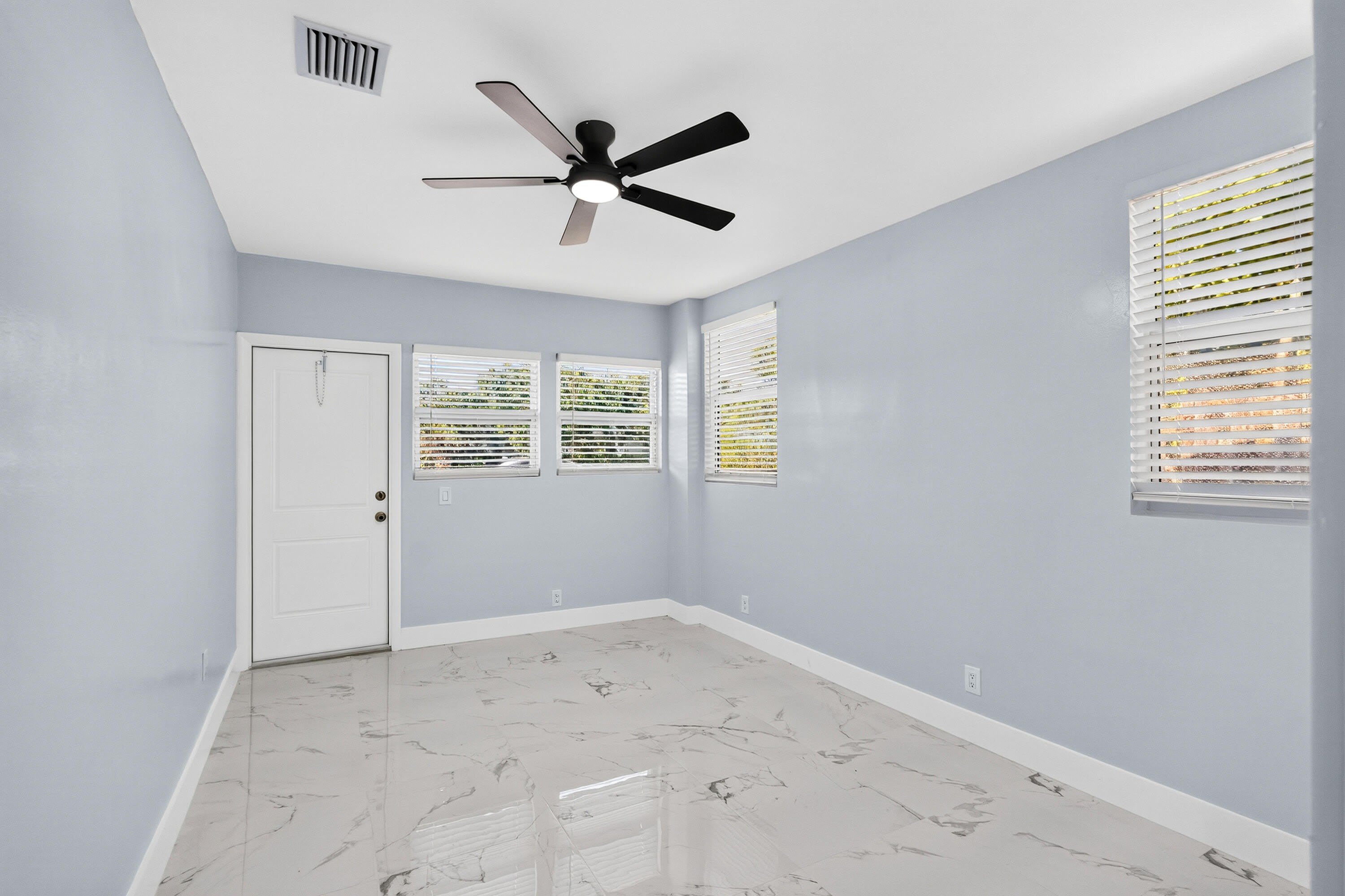 1531 NE 33rd Street – photo 4