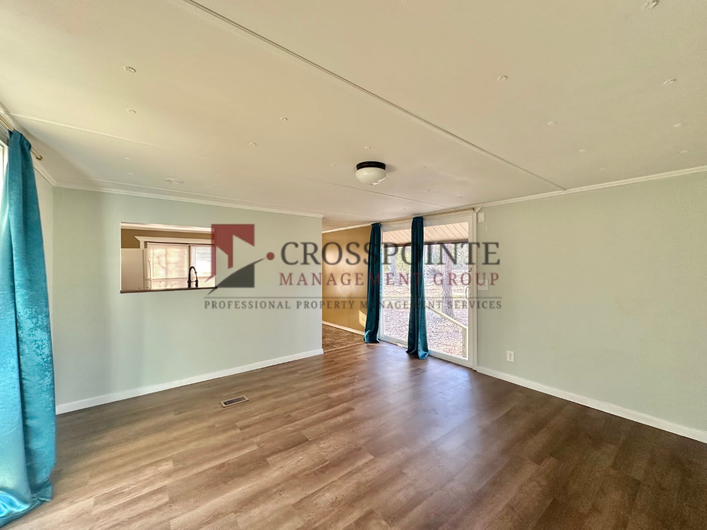 Tour Today! Charming Country Retreat at the End of a Quiet Road – photo 4