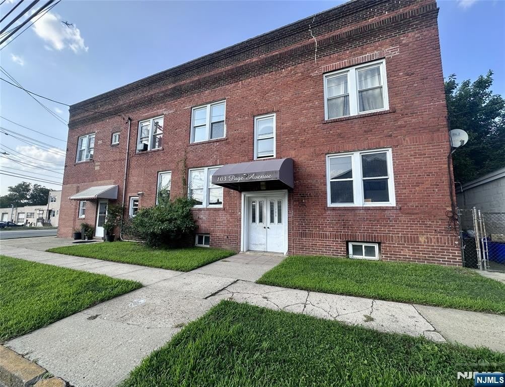 101-105 Page Avenue – photo 5
