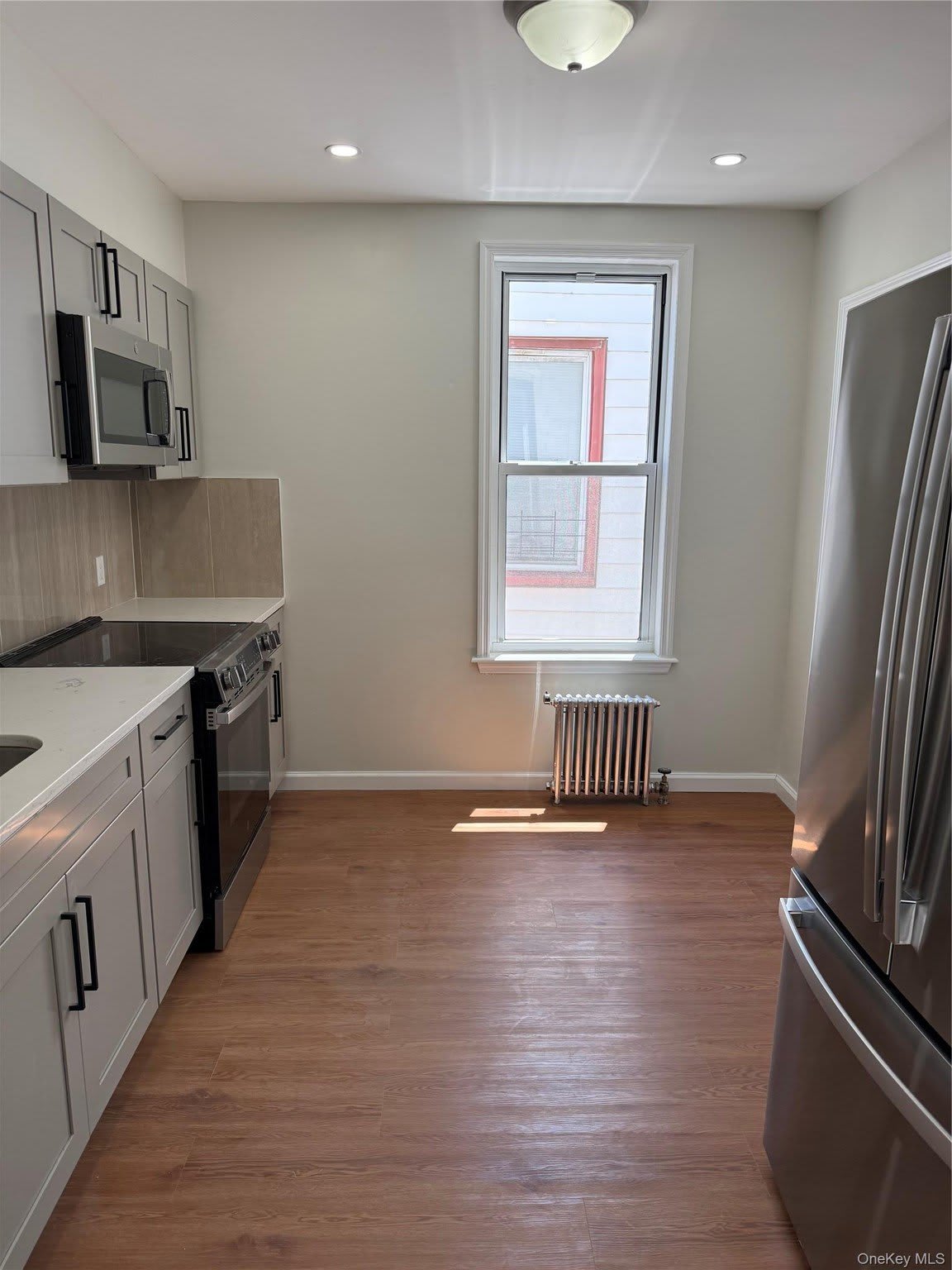 597 E 4th Street – photo 2