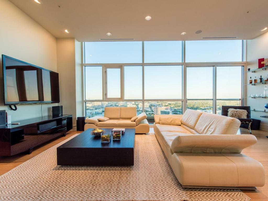 555 East 5th Street – photo 1