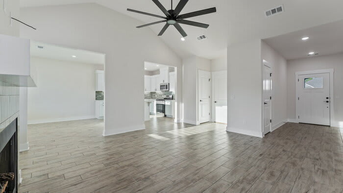 97 North Adler Avenue – photo 4