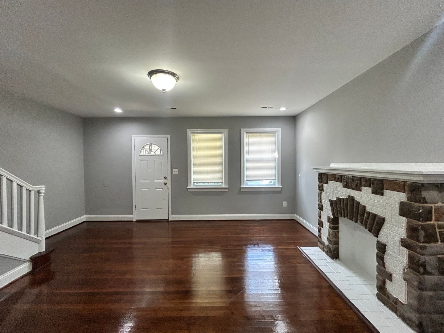 Baltimore 2 Bedrooms Den And 1 Baths Available – photo 3