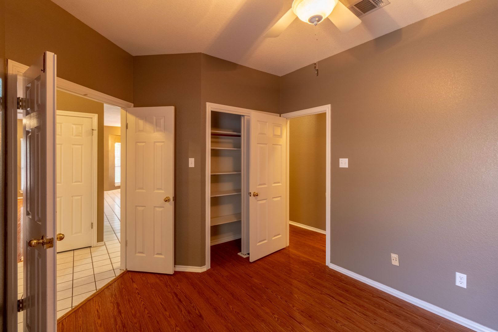 4 Bedroom 2 Bathroom Home In South Austin – photo 5