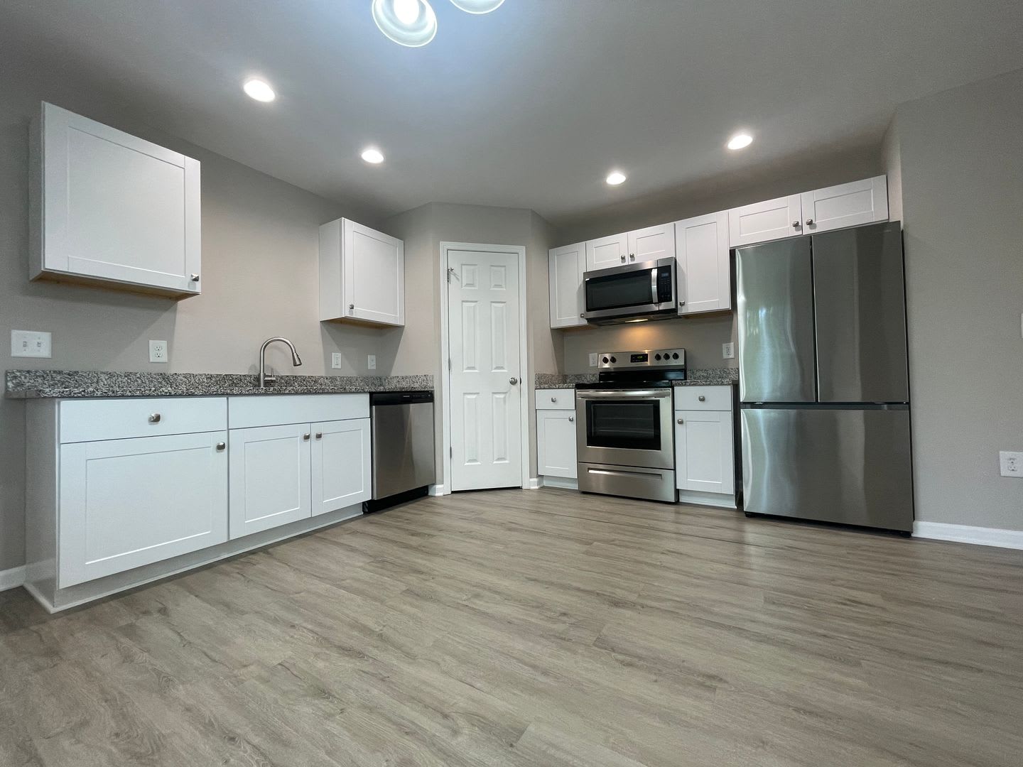 Modern 3BR Bungalow in Kannapolis – photo 3