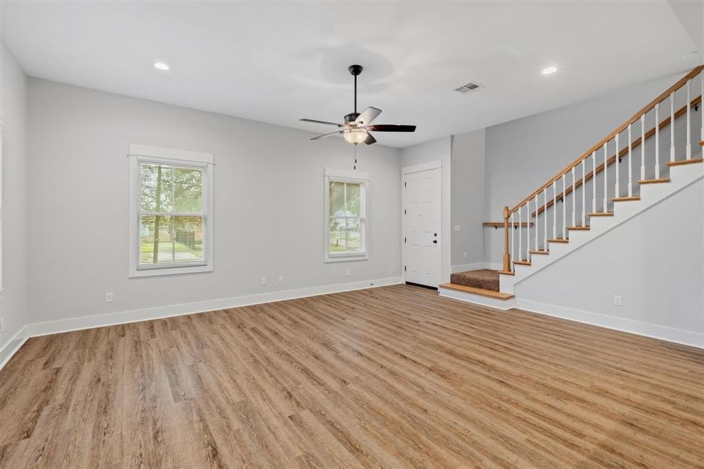 707 Division Street B – photo 4