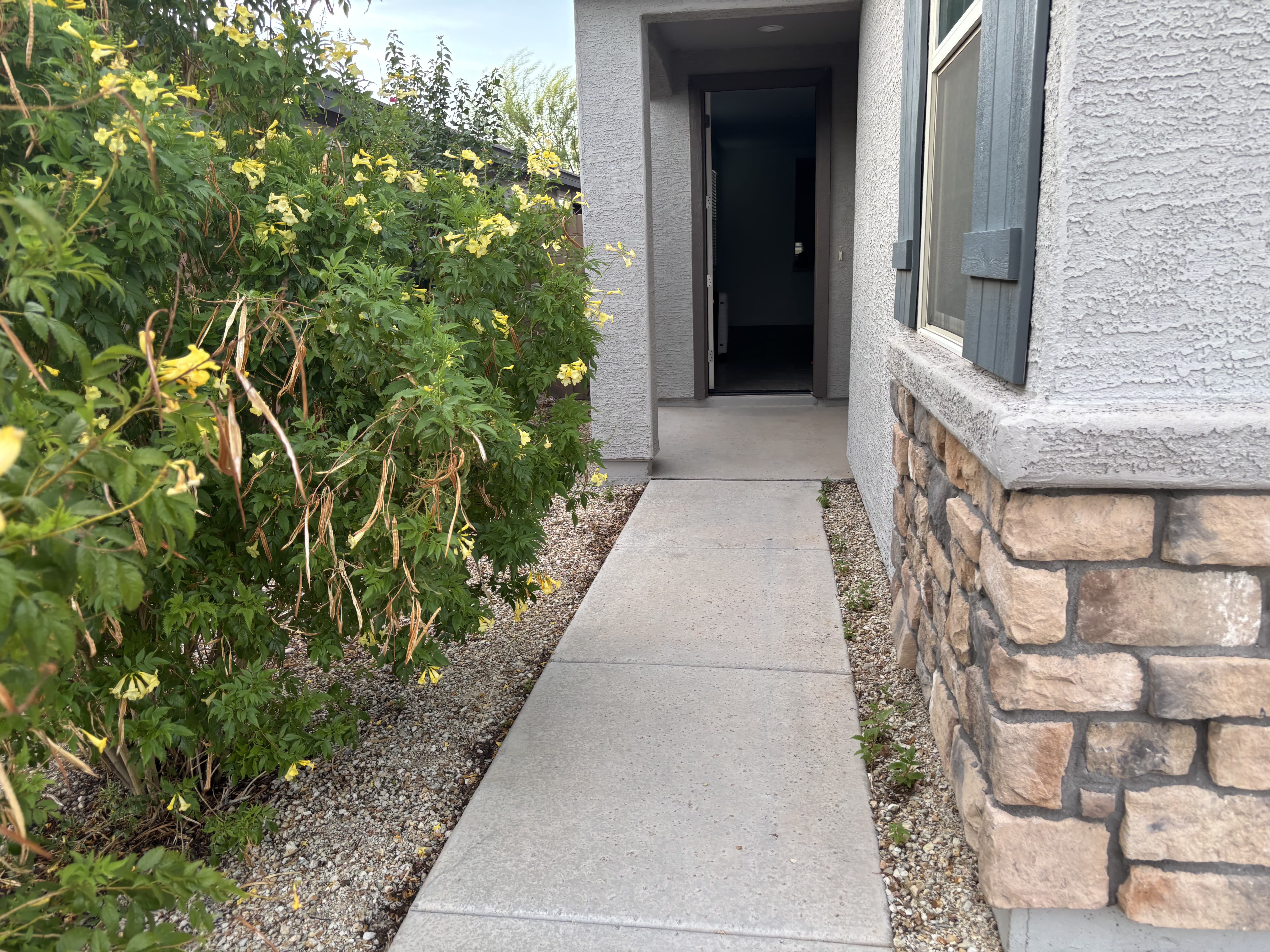 3084 East 27th Avenue – photo 3