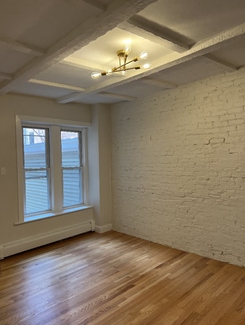 13 Anderson St – photo 3