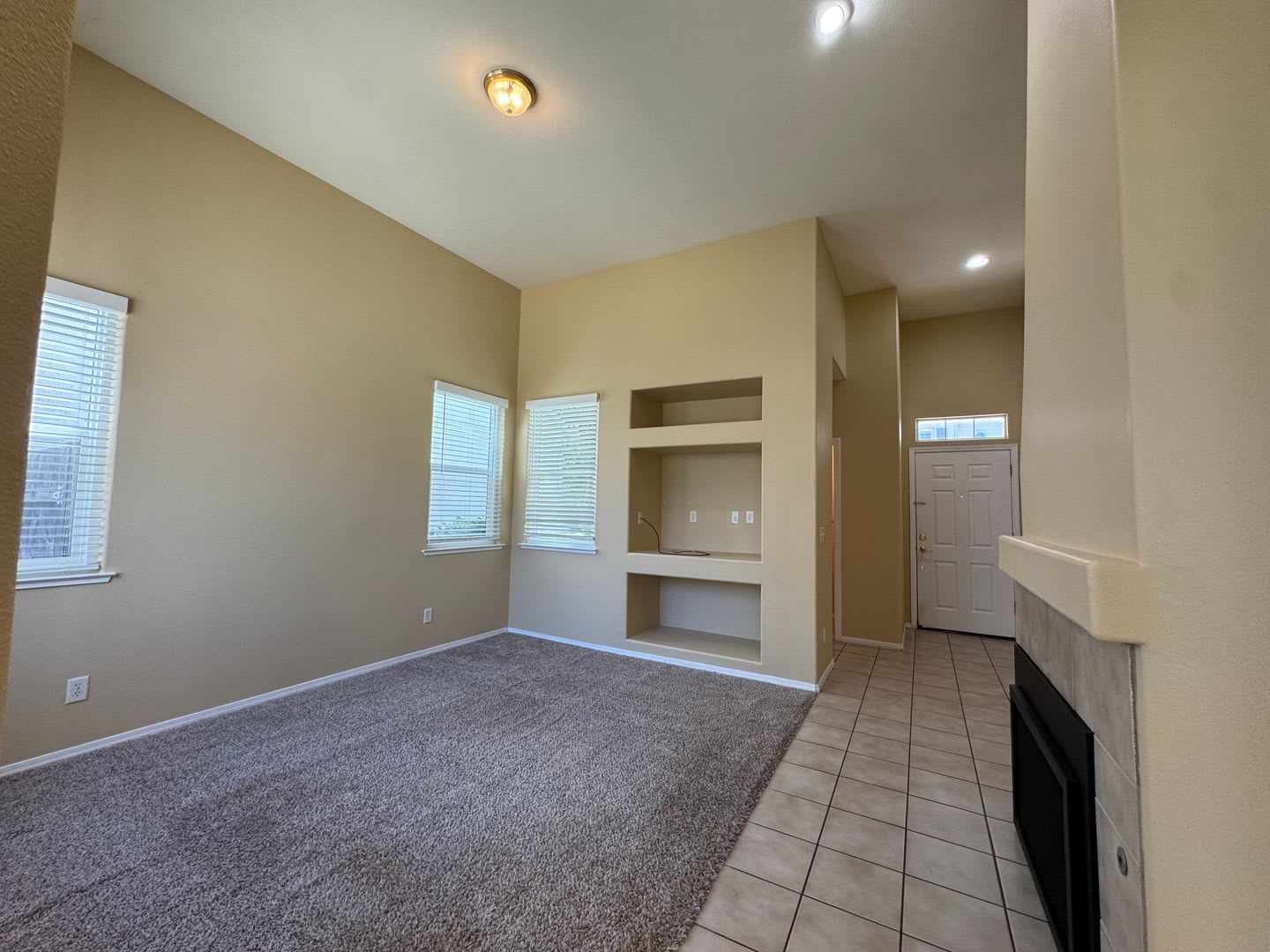 747 W. Siena Lane – photo 3