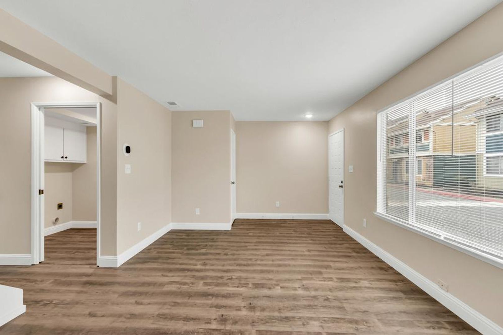 Updated 3 Bed 1.5 Bath Townhome – photo 4