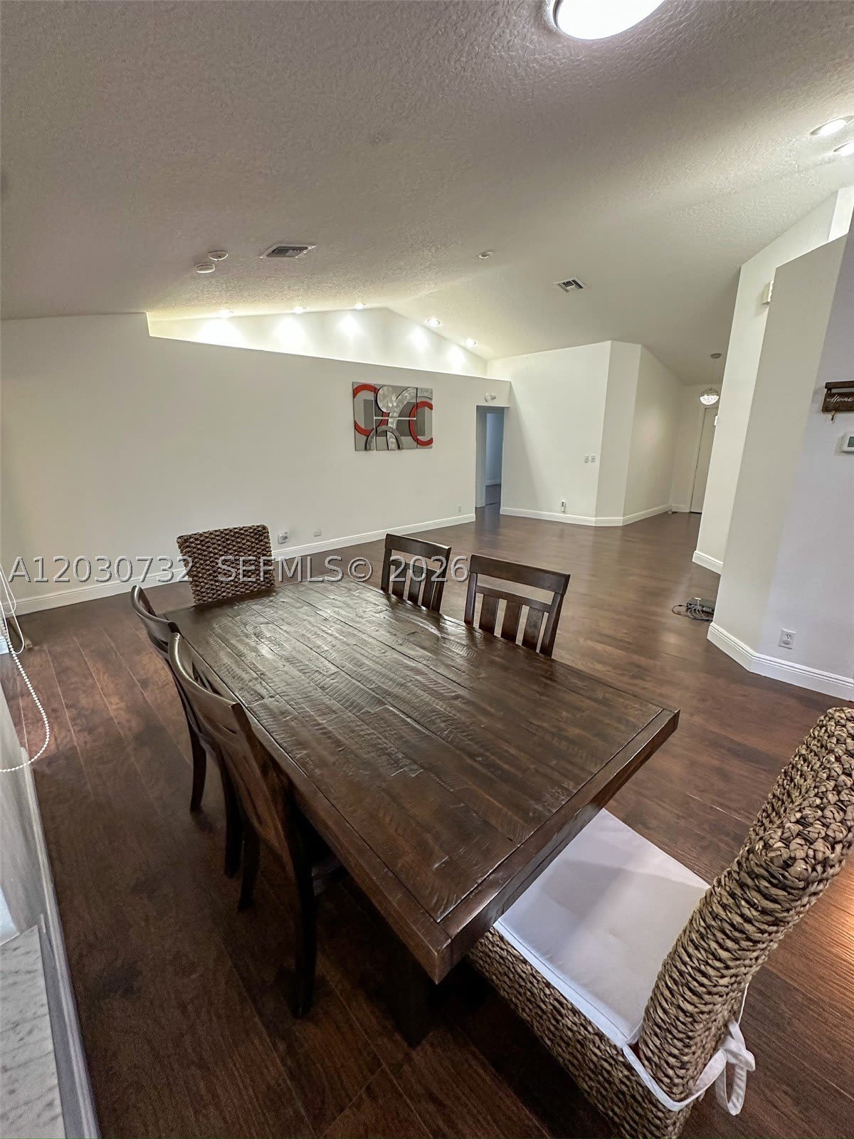 1010 Salmon Isle – photo 4
