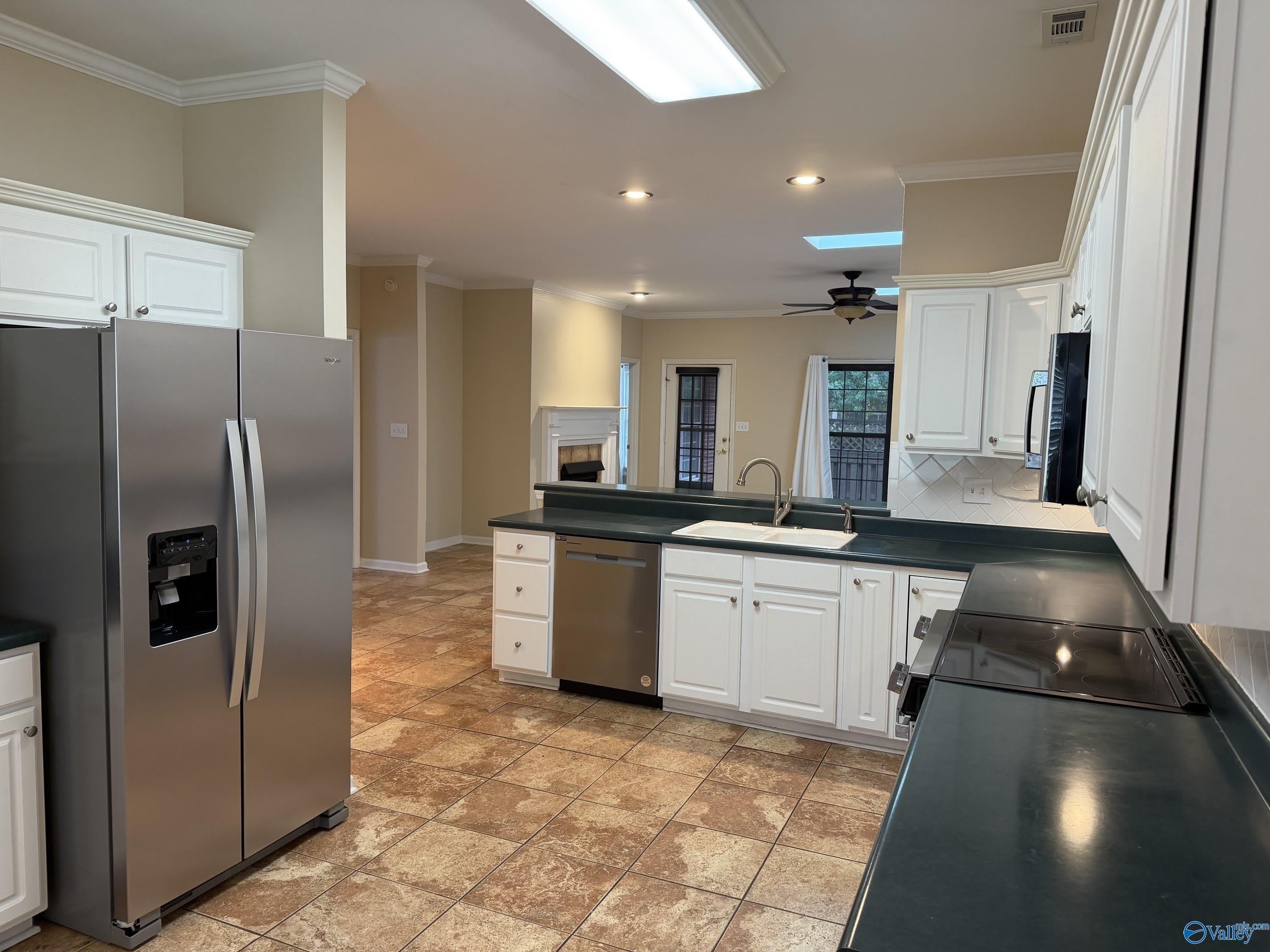139 Canterbury Drive – photo 5