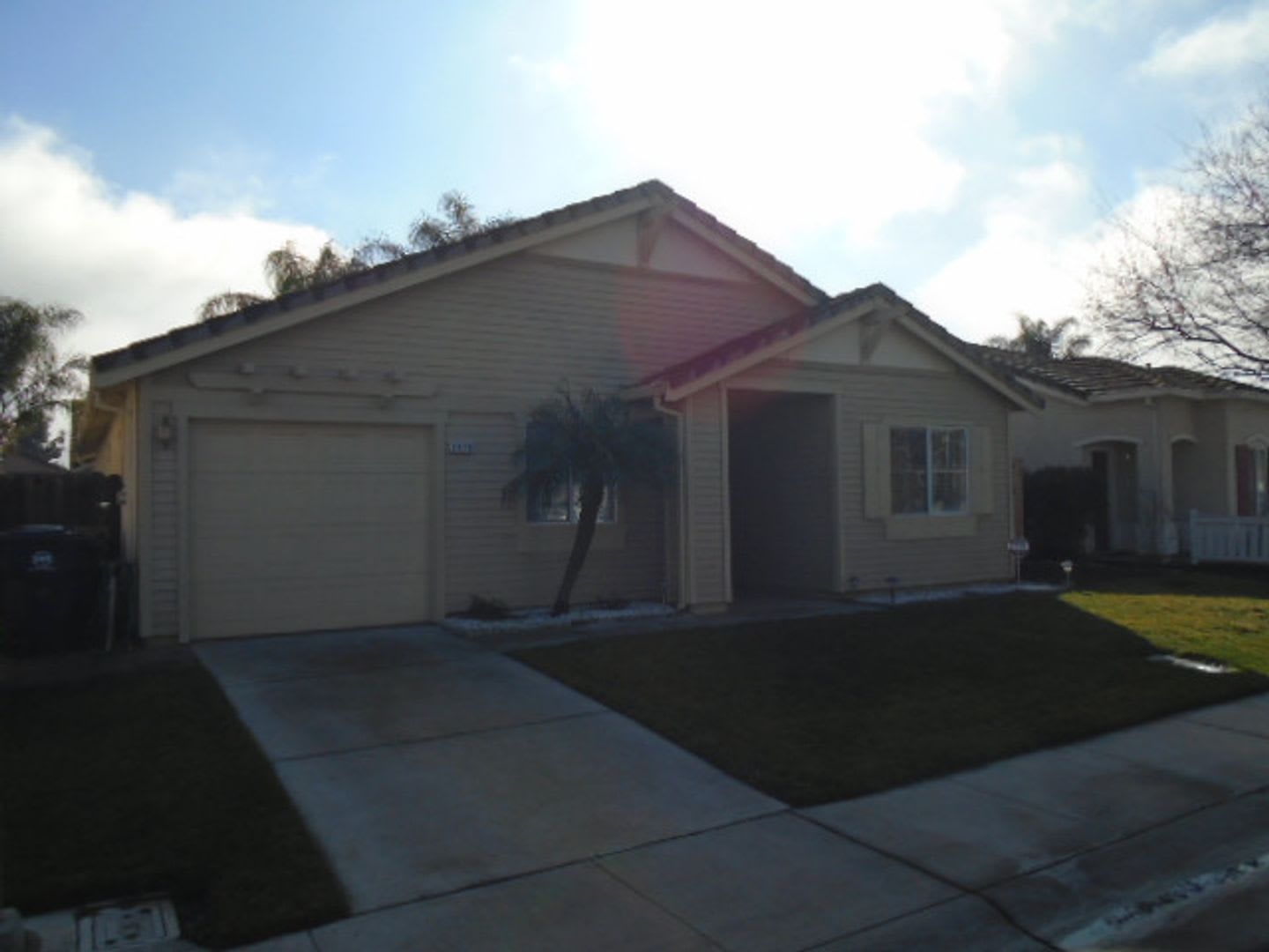 Nice Single Story 3 Bedroom 2 Bath In Davis – photo 3