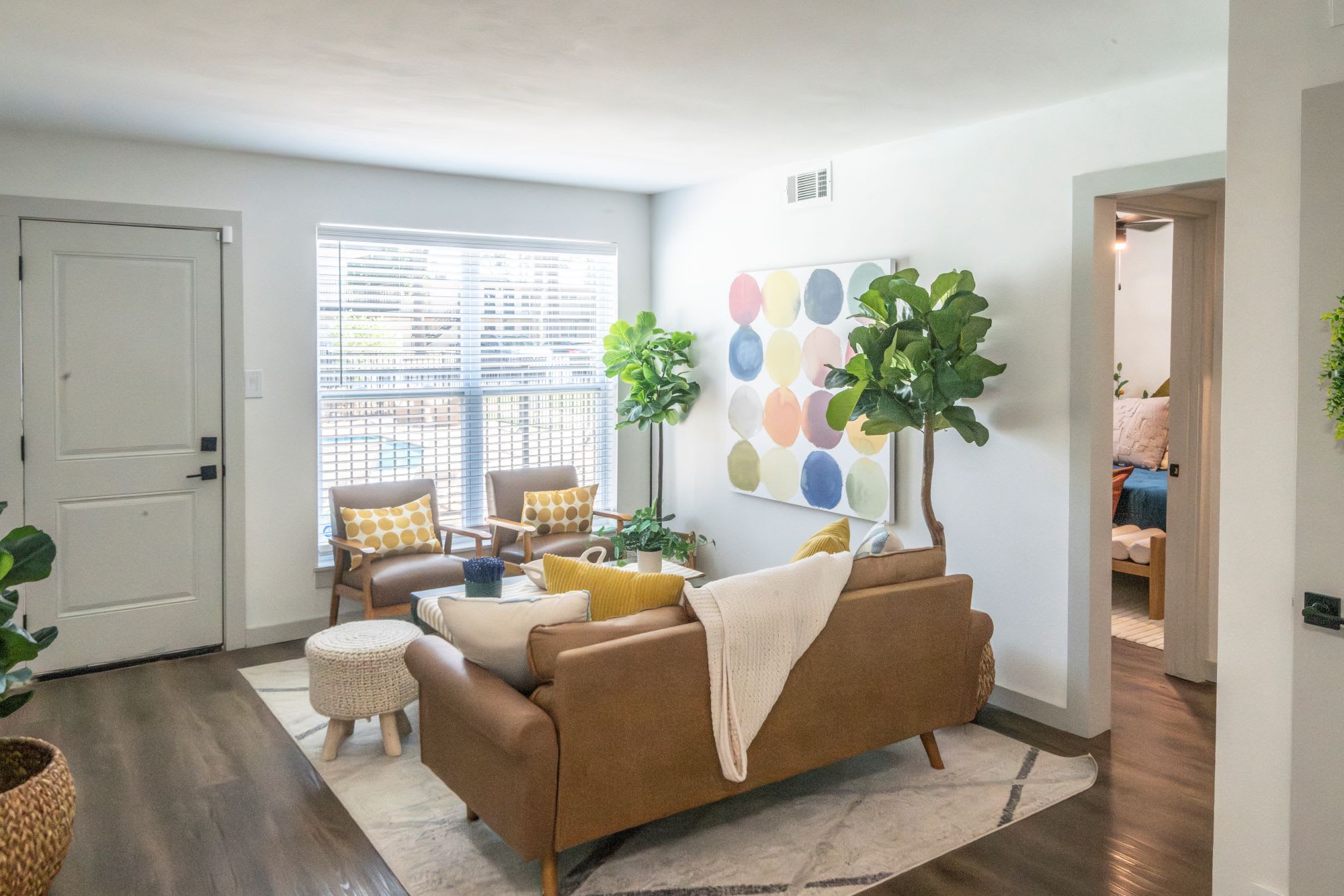 Century Apartments – photo 3