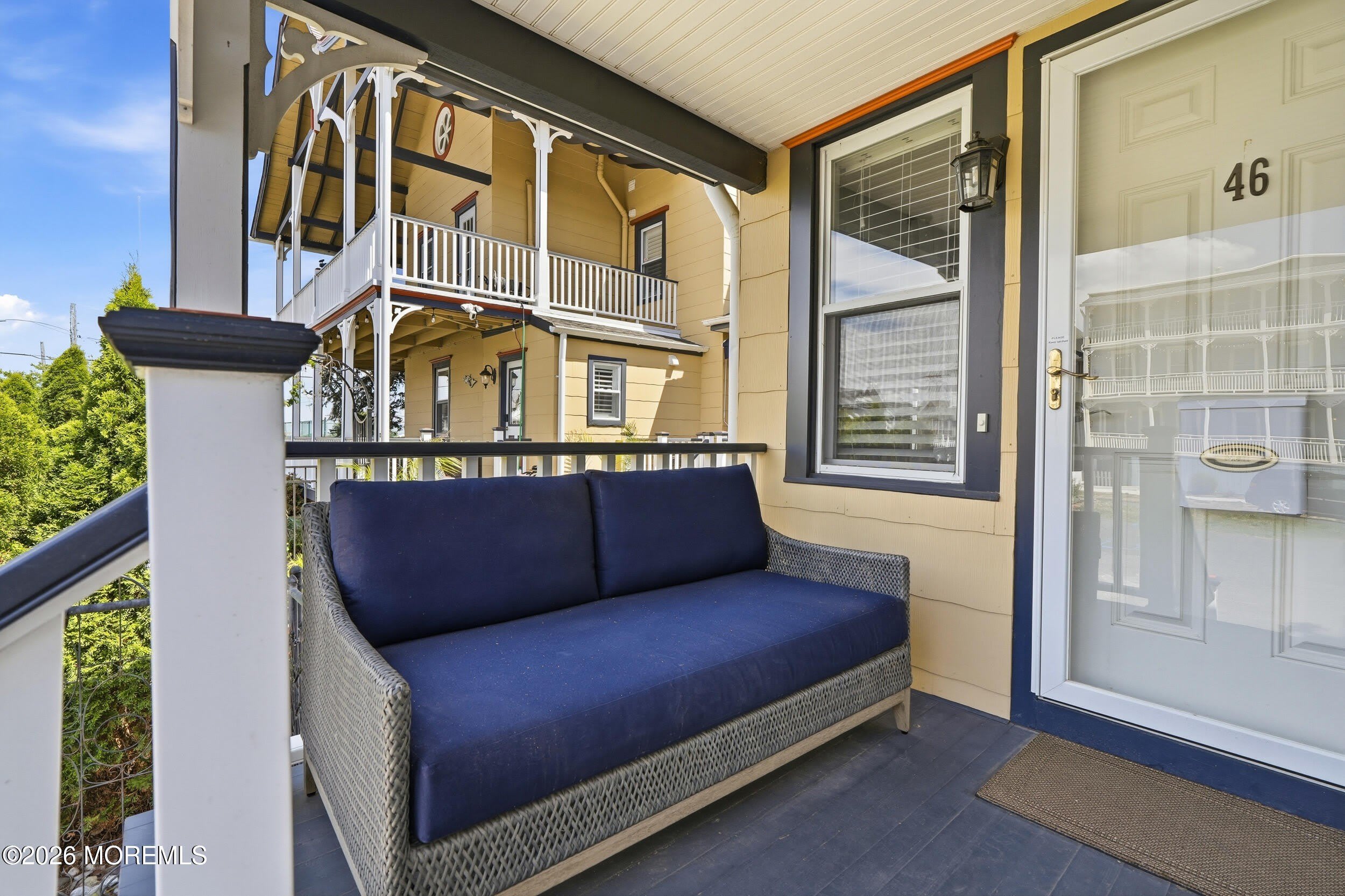 46 Broadway Avenue – photo 3