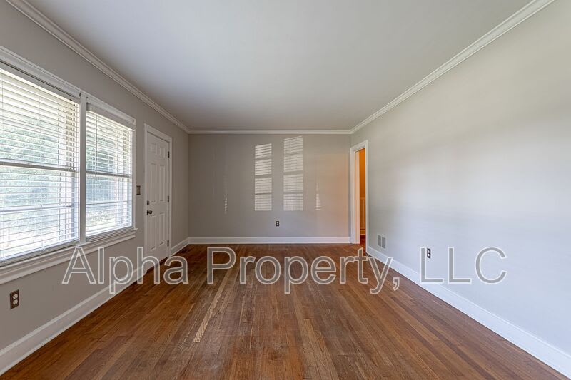 123 LeGrand Blvd – photo 2
