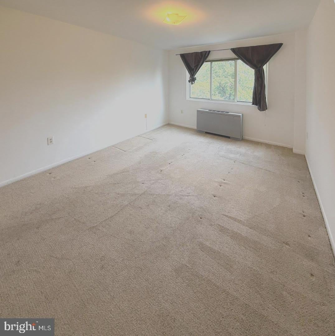 200 N MAPLE Avenue – photo 5