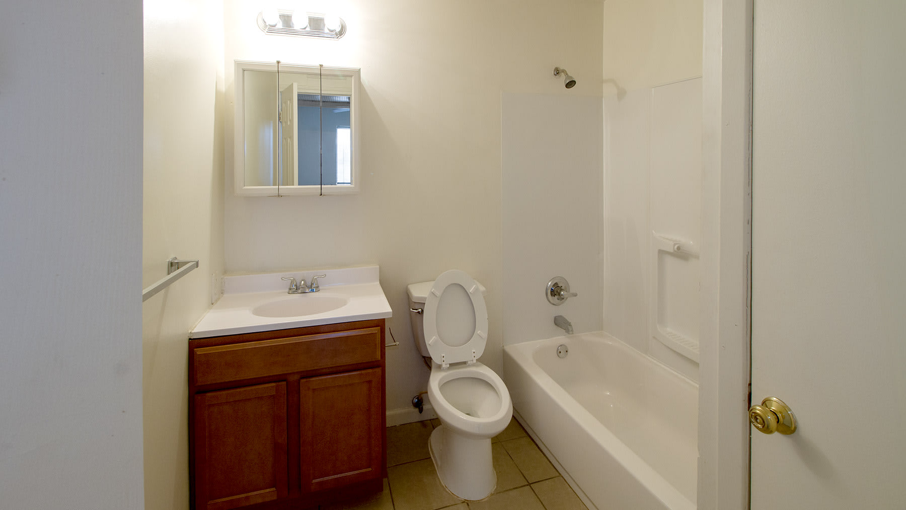 4966 E. Lincoln St., 110 – photo 4