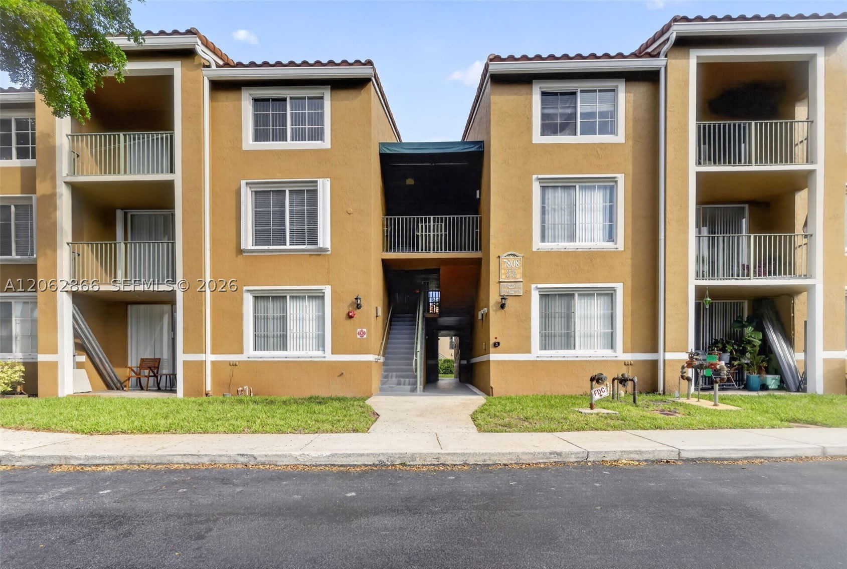 7808 Sonoma Springs Cir – photo 2