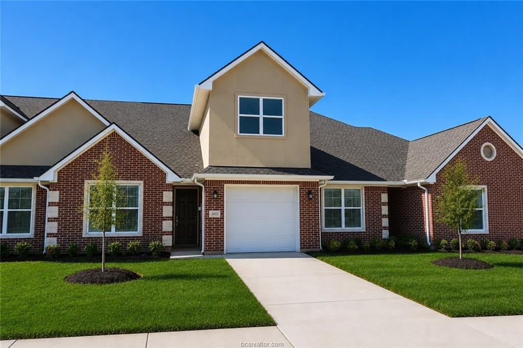 2002 Reagan Court – photo 1