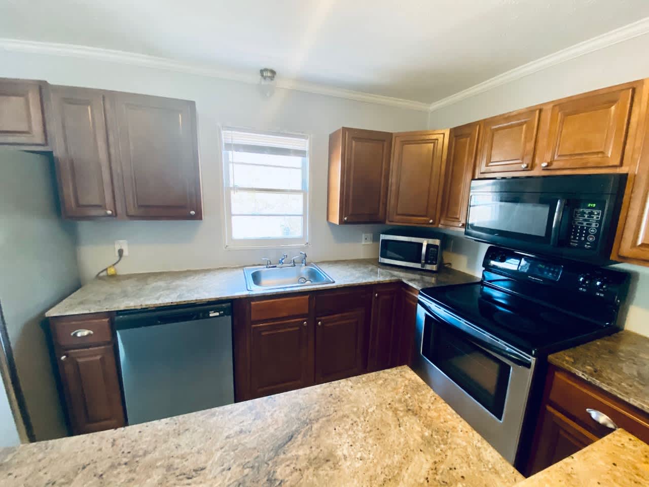 607 37th Ave S Apt 3 – photo 5