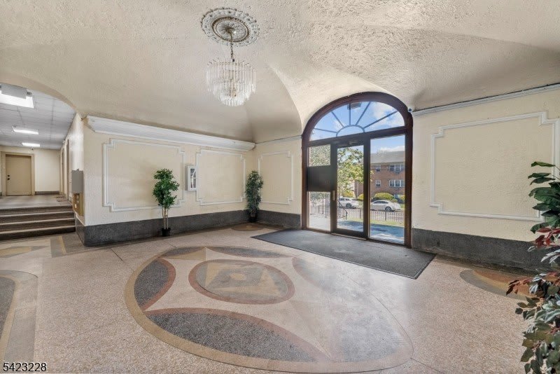 433 Lincoln Ave – photo 2