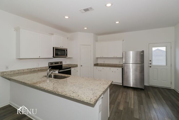14105 Hacienda Estates Drive – photo 3