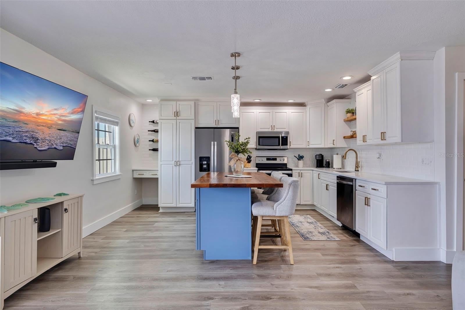 5266 BEACH Drive SE – photo 5