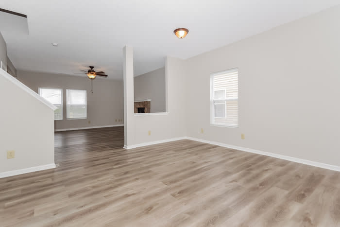2104 Bridlewood Drive – photo 5
