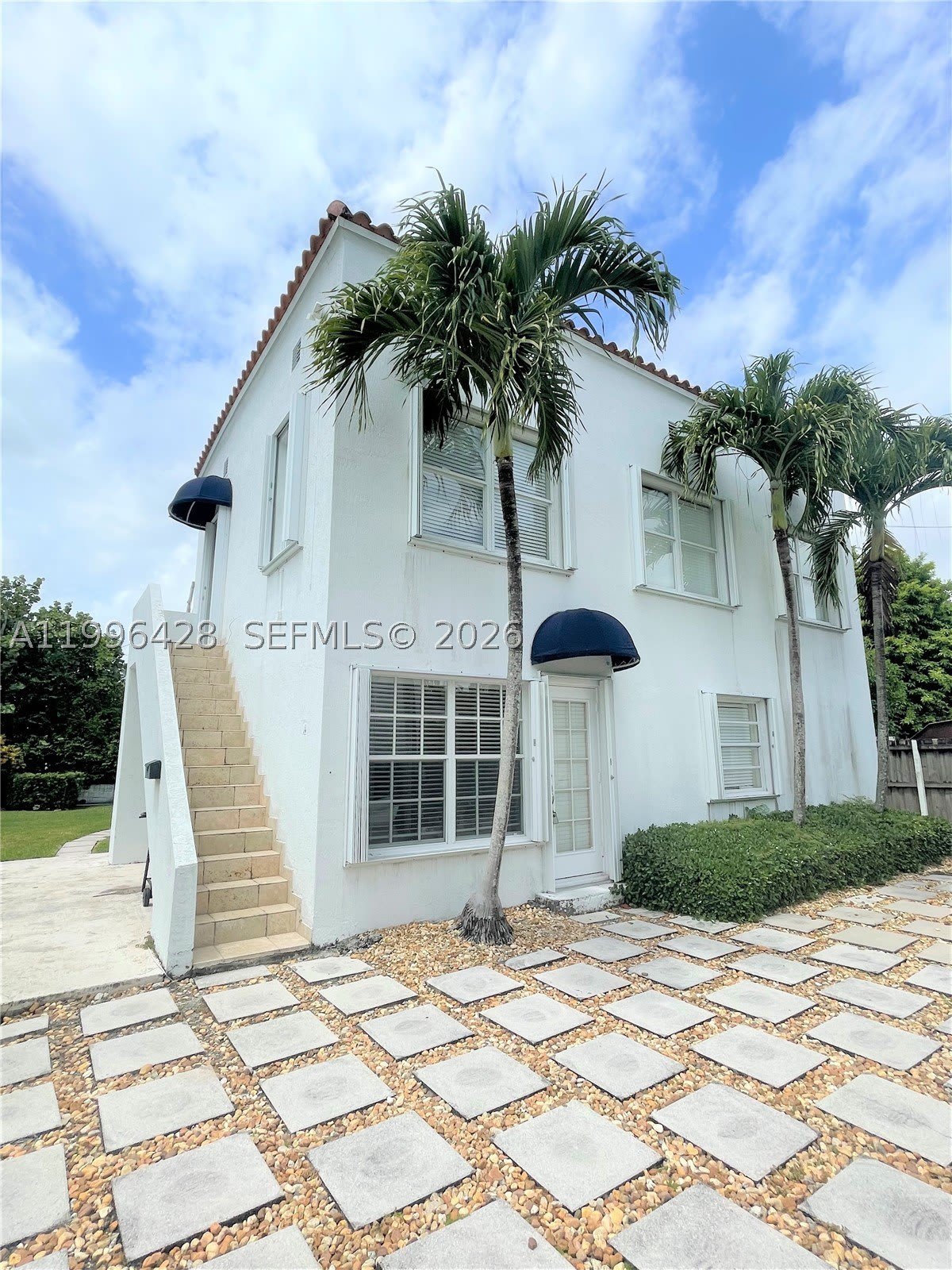 5116 SW 57th Ave – photo 1