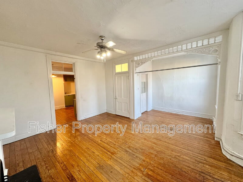 1921 Floyd Avenue – photo 5
