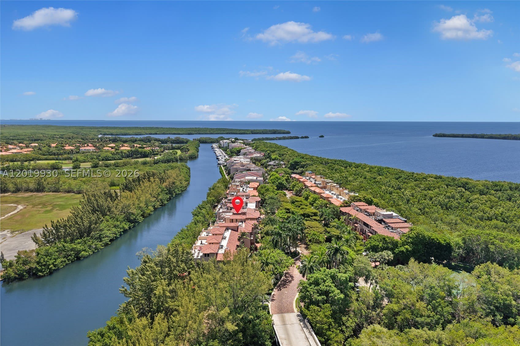 6226 Paradise Point Dr – photo 1