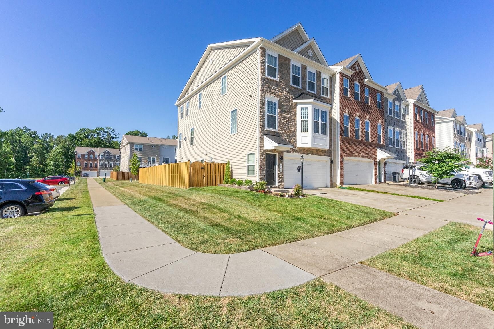 6806 BRYSON Circle – photo 2