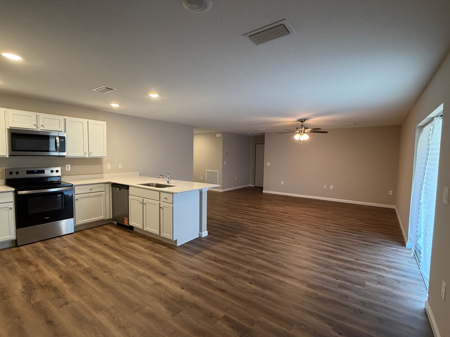 New Construction 4 bedroom in Palm Bay – photo 3