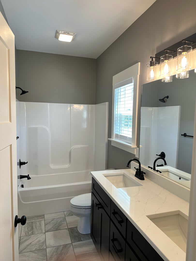 BEAUTIFUL NEW CONSTRUCTION – photo 2