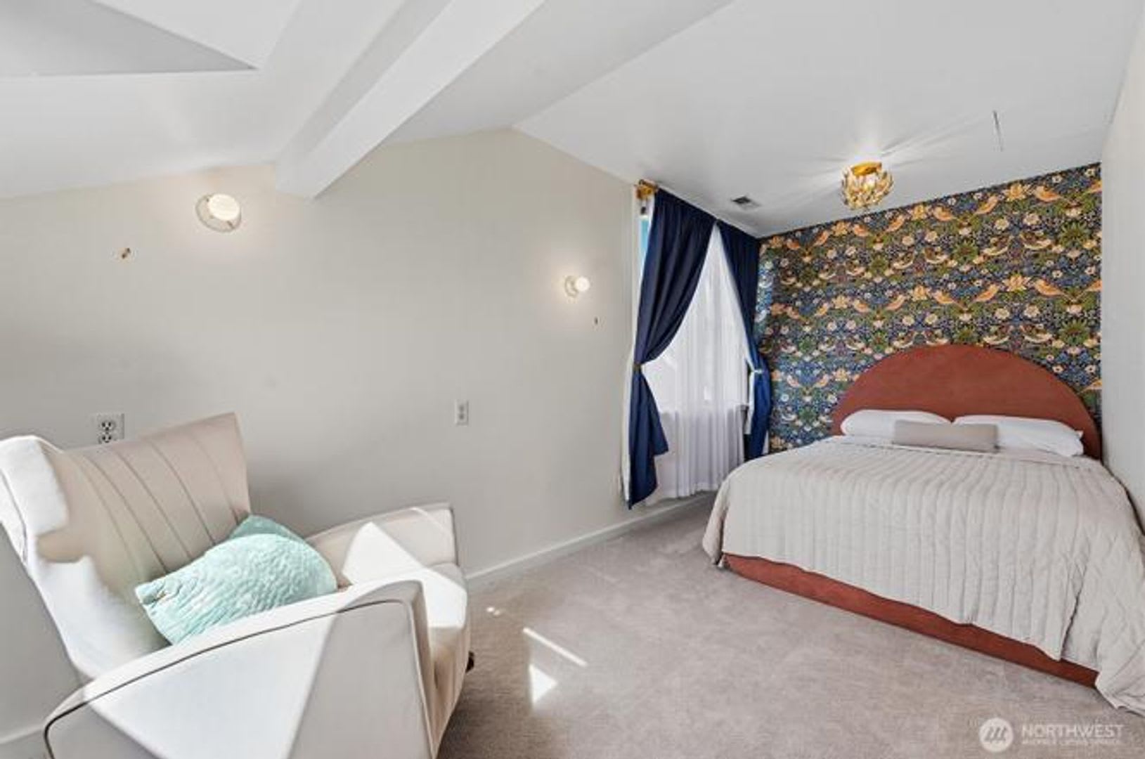 Spacious Ravenna Craftsman! – photo 4