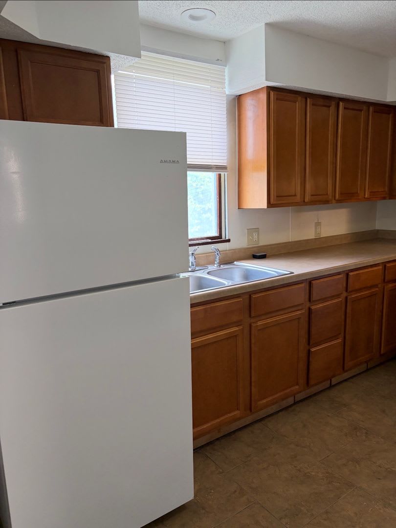 4 Bedroom 2 Bathroom House – photo 2