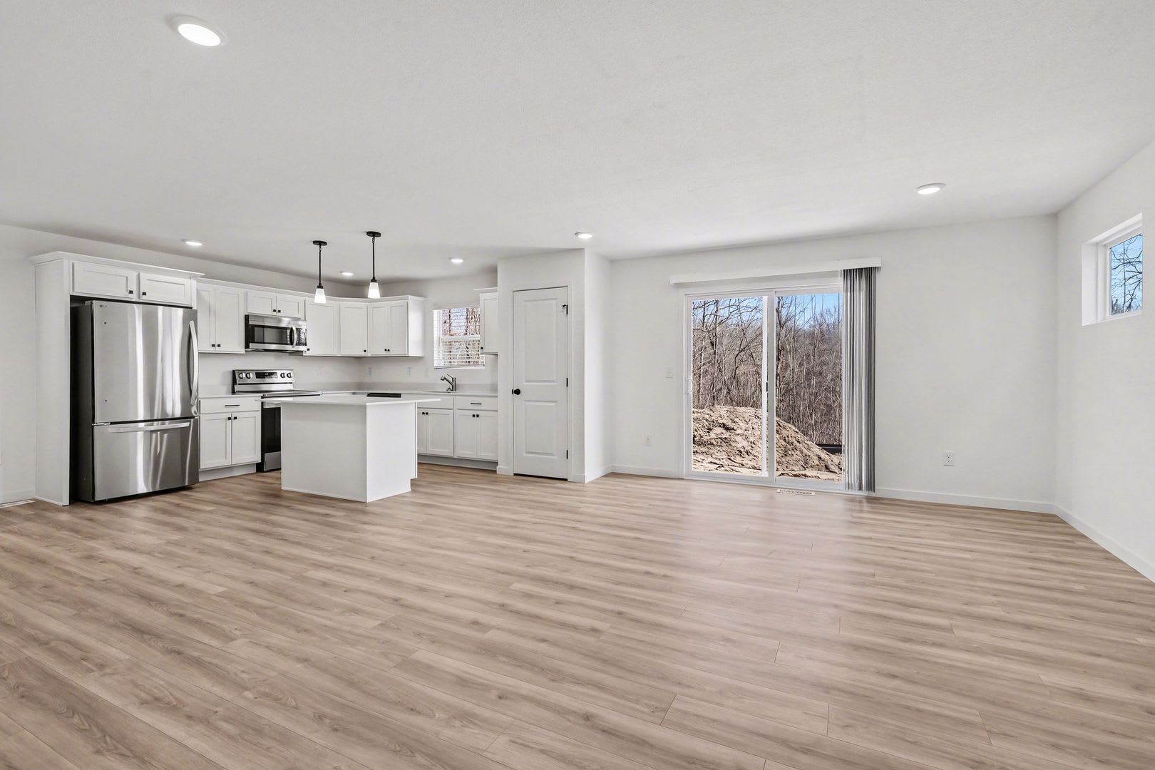 New Construction Workforce Housing Move In Special Get October Free Move In By September 30Th To Receive Free Rent For October Take Advantage Of This Limited Time Offer – photo 4