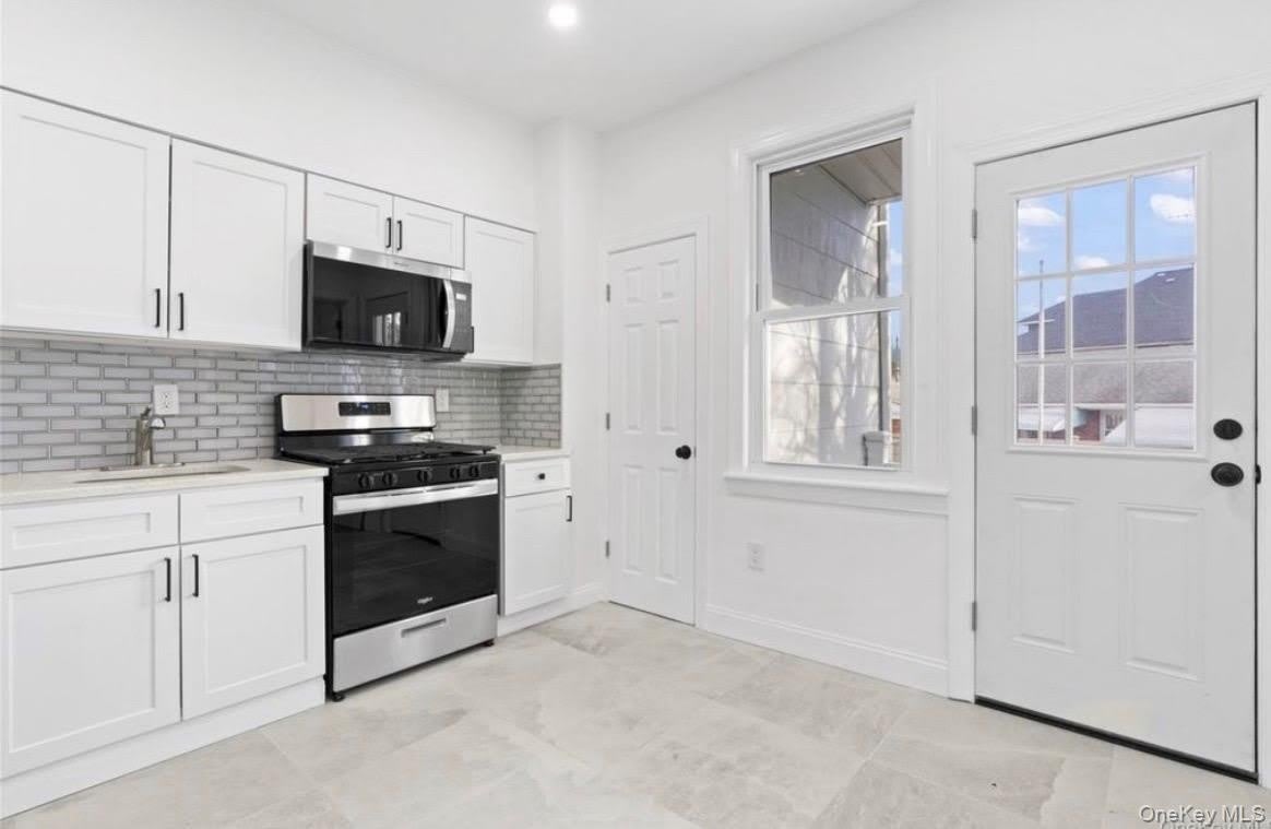 254 Charles Avenue – photo 3