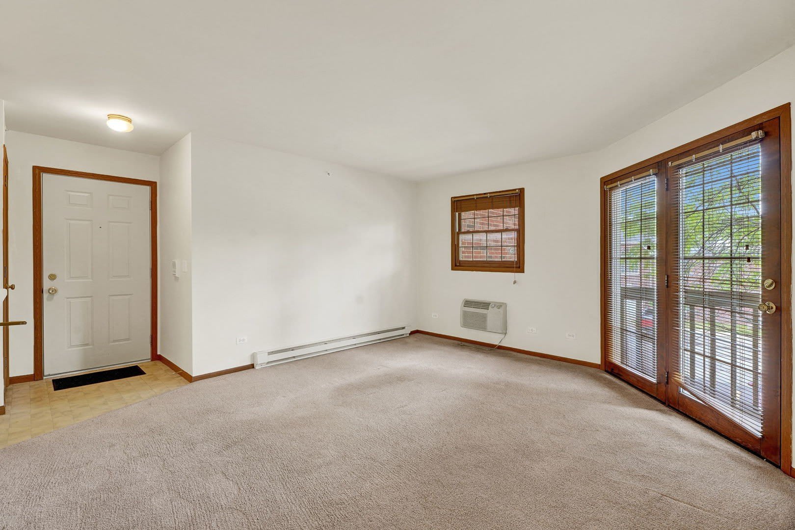 330 Leah Lane – photo 5