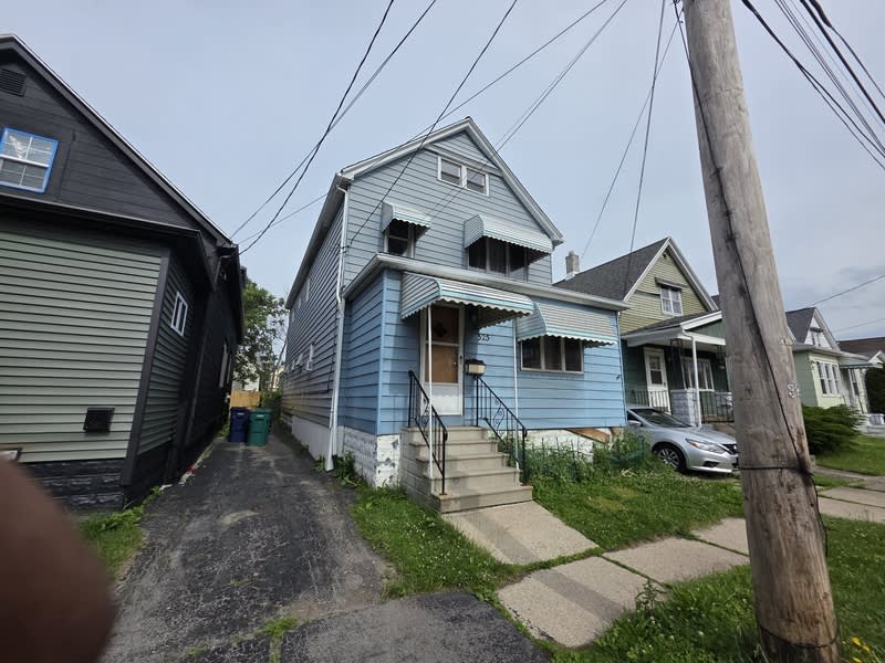 325 Barnard Street – photo 2