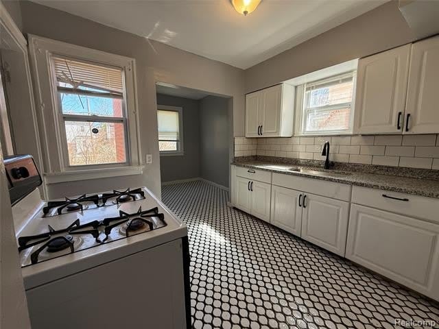 16206 Snowden Street – photo 5