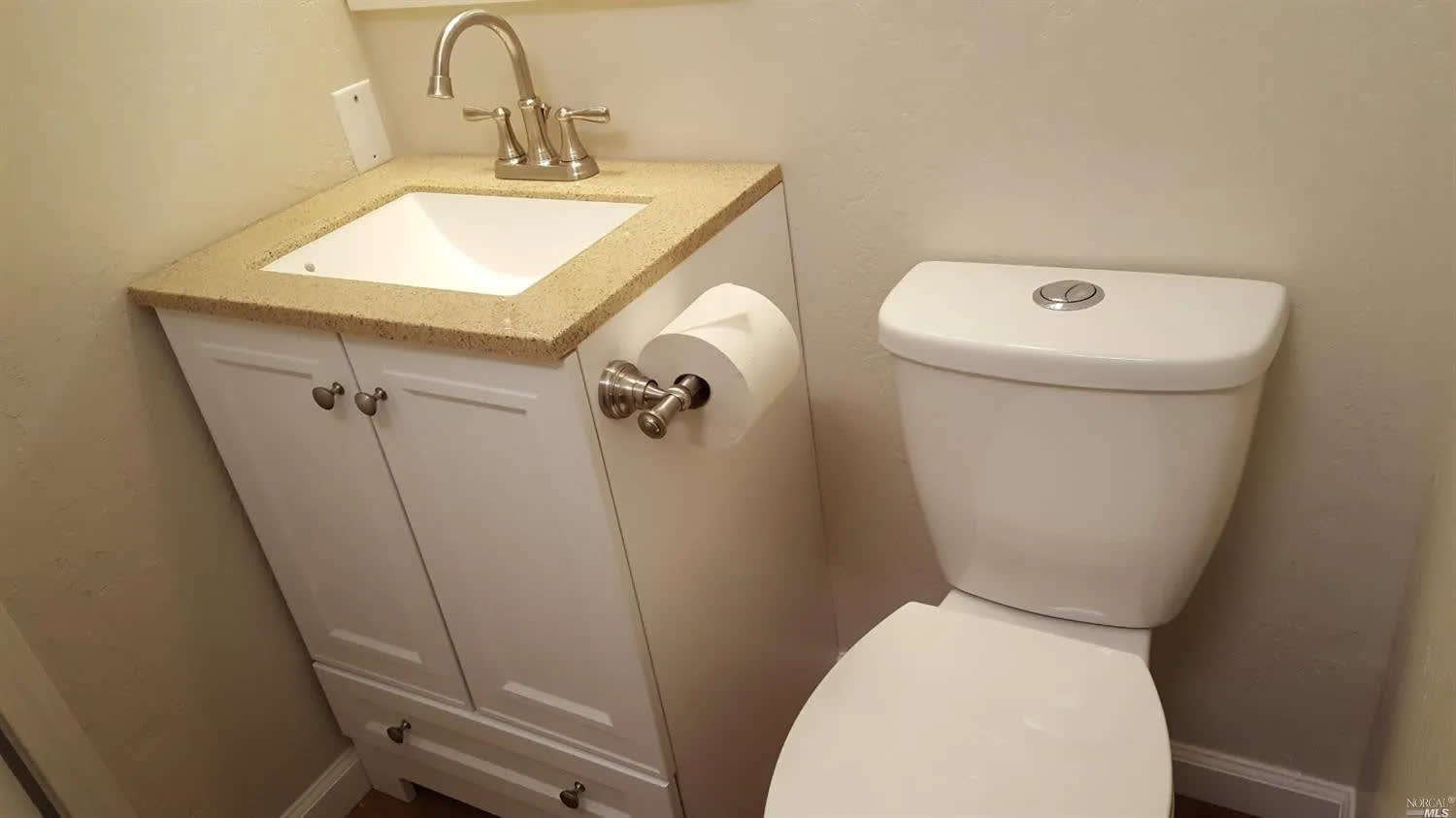 746 A Dexter Street – photo 4